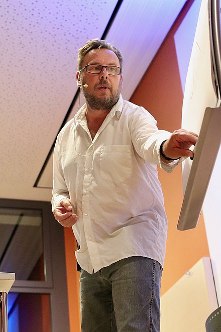 Lesung & Storytelling mit Bestsellerautor Udo Schroeter in der KLVHS Oesede