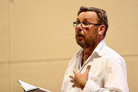 Lesung & Storytelling mit Bestsellerautor Udo Schroeter in der KLVHS Oesede